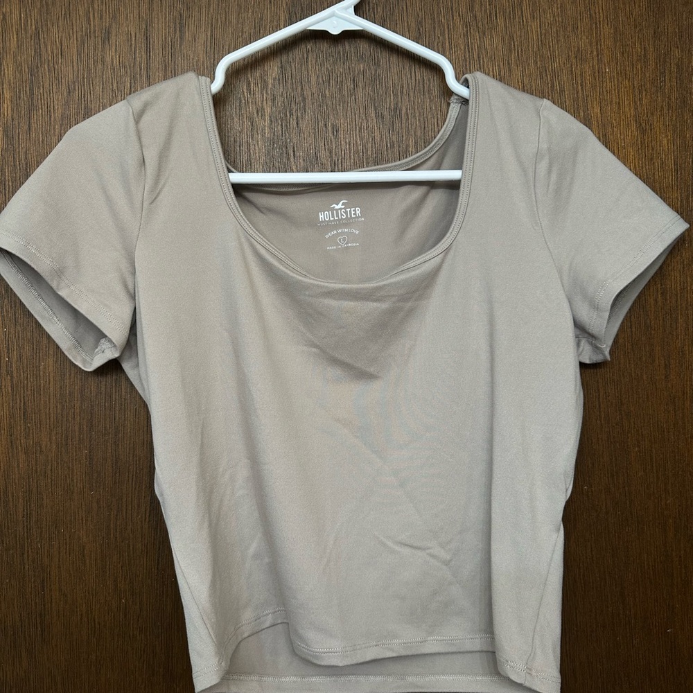 Hollister Women's Tan Scoop Neck Top